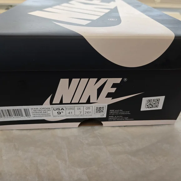 Nike Air Jordan 1 Retro High OG Atmosphere Bubblegum Size 9.5 Like NEW - Picture 5 of 9